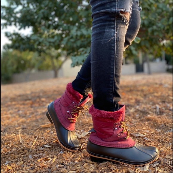 Women's Burgundy and Black Winter Boots - Picture 1 of 7